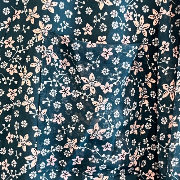 Candie's Parisian Ditsy Floral Adjustable Sleeves Button Up Split Hem Tunic XL - Picture 4 of 16